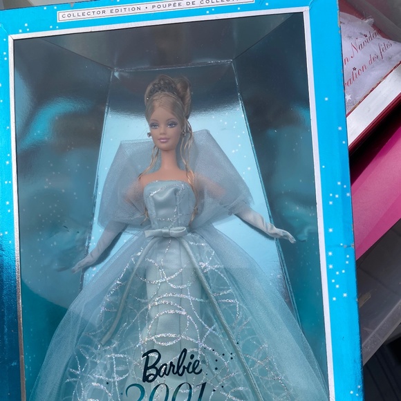 Collectible Barbie 2001 Rare Vintage - Picture 1 of 3